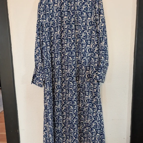 J. McLaughlin Belle Blue White Geometric Tulip Maxi Shirt Dress Sz L Cottagecore - Picture 8 of 8